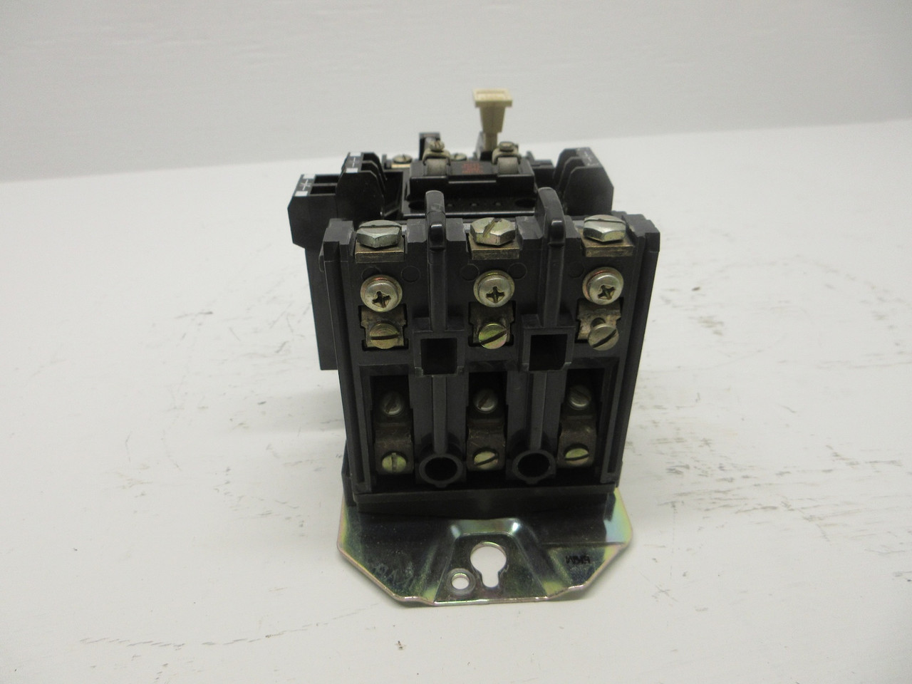 Allen Bradley 80115-413-01 Size 2 Motor Starter 120V Coil CC236 25HP 45A 600VAC (AH0697-1)