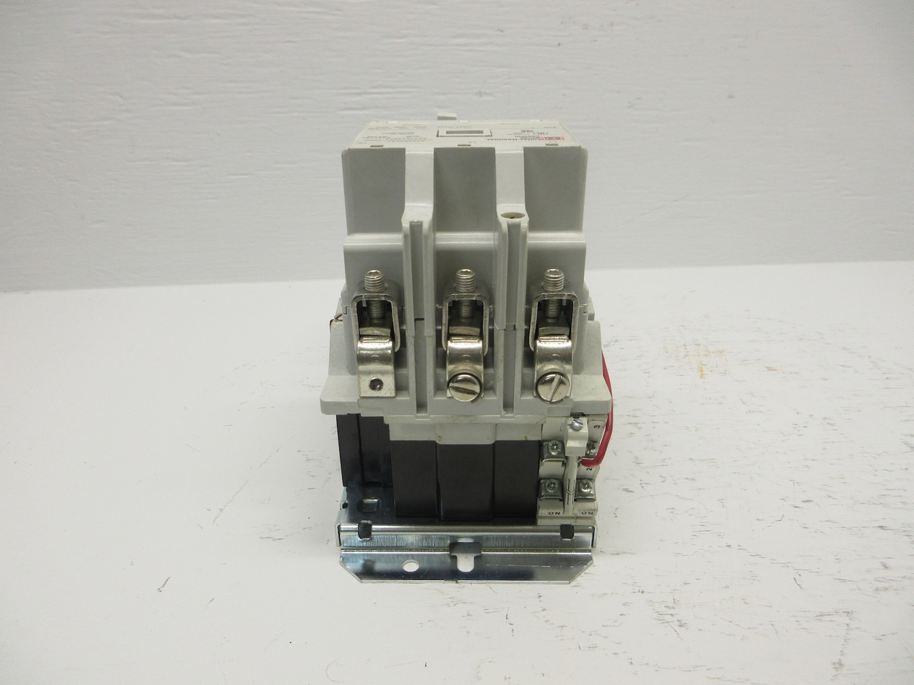 NEW Westinghouse A200M3CAC Size 3 Motor Starter 240V Coil 50HP 460/575V 3PH NNB (AH0706-1)