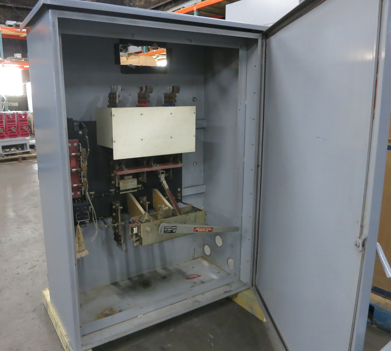 Boltswitch VL368ST 1200A 600V Enclosed Pressure Contact Switch 1200 Amp VL368 3R (DW7487-1)