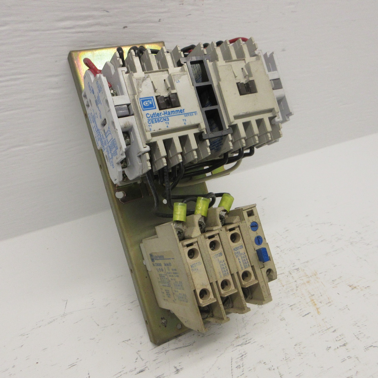 Eaton Cutler Hammer CE55CN3 Reversing Starter 120V Coil 3PH w/ C306GN3 + Heaters (AH0714-1)