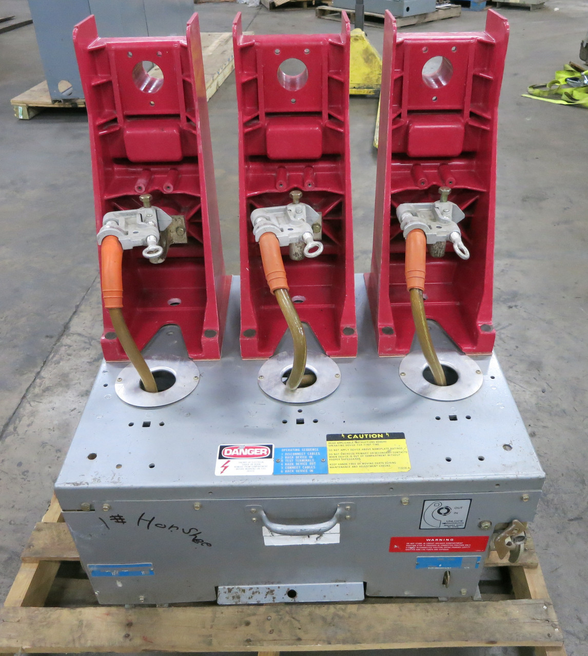 ITE Gould 15HK Ground Test Device Power Circuit Breaker 15 kV 13.5 kV Switchgear (DW7494-1)
