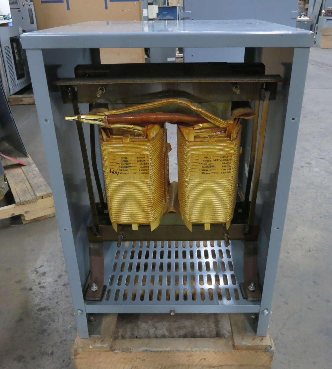 NEW Square D 37.5 kVA 600 to 120/240 V 1PH Dry Type Transformer 37S5H 600V (DW7491-1)