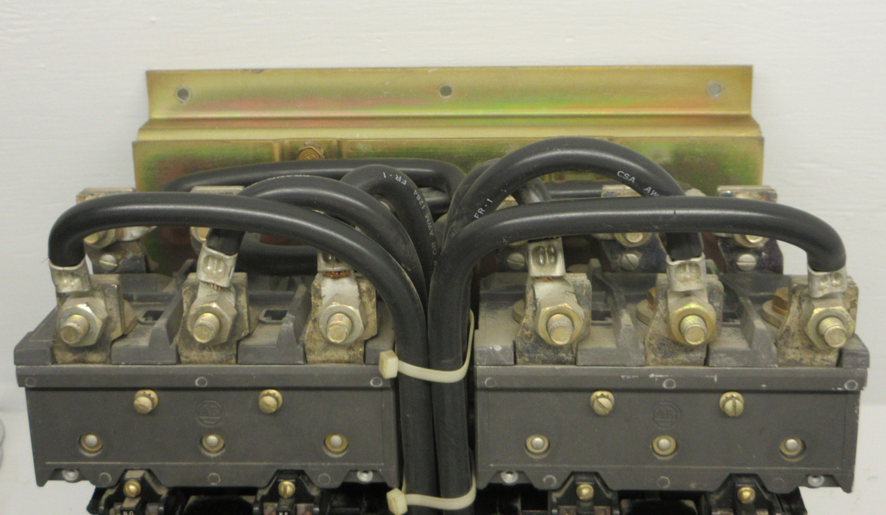 Allen Bradley 715X-EOD11 2 Speed Starter Size 4 120V Coils 75HP Ser L 715X-E0D11 (AH0718-1)