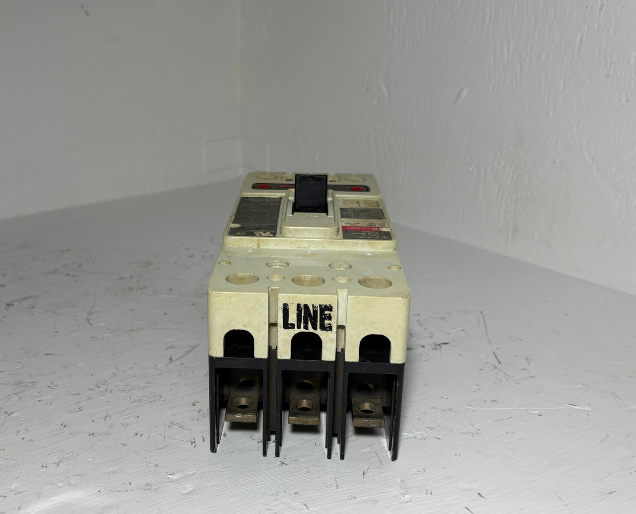 Westinghouse HMCP250L5C 250A Circuit Breaker Matte 3P 480/600V Type HMCP 250 Amp (EM5632-1)