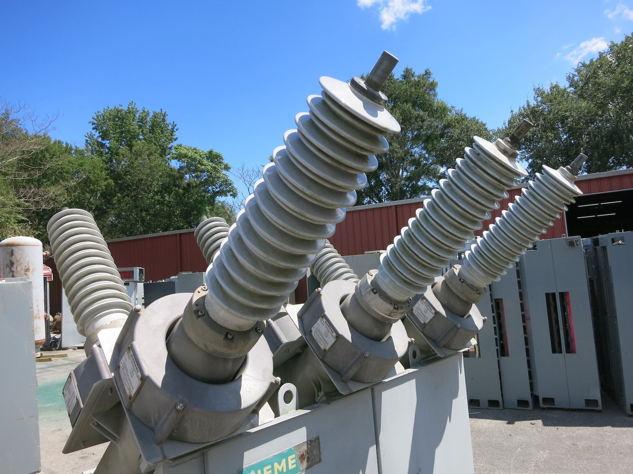 Siemens 1200A 72.5 kV SF6 Circuit Breaker SP-72.5-31.5-2 1200 Amp Gas BYM CT (DW7500-1)