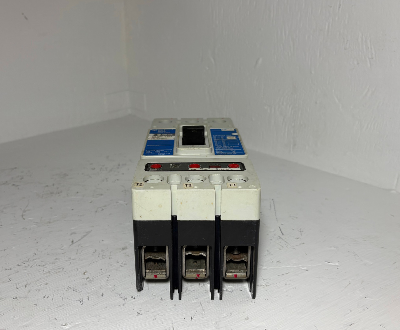 Westinghouse JDB3225W 225A Circuit Breaker Matte Blue w 100 Amp Trip 3P JDB flaw (EM5635-1)