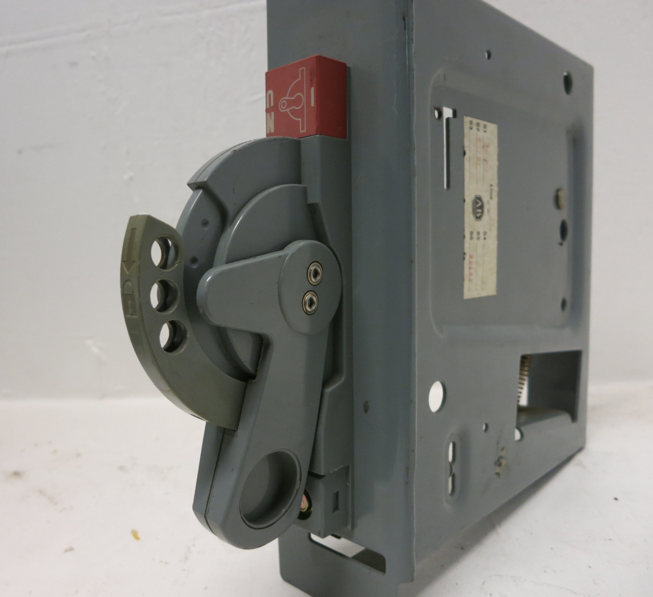 Allen Bradley 2100 Centerline Handle Mechanism Fusible MCC Motor Control Center (DW7509-70)