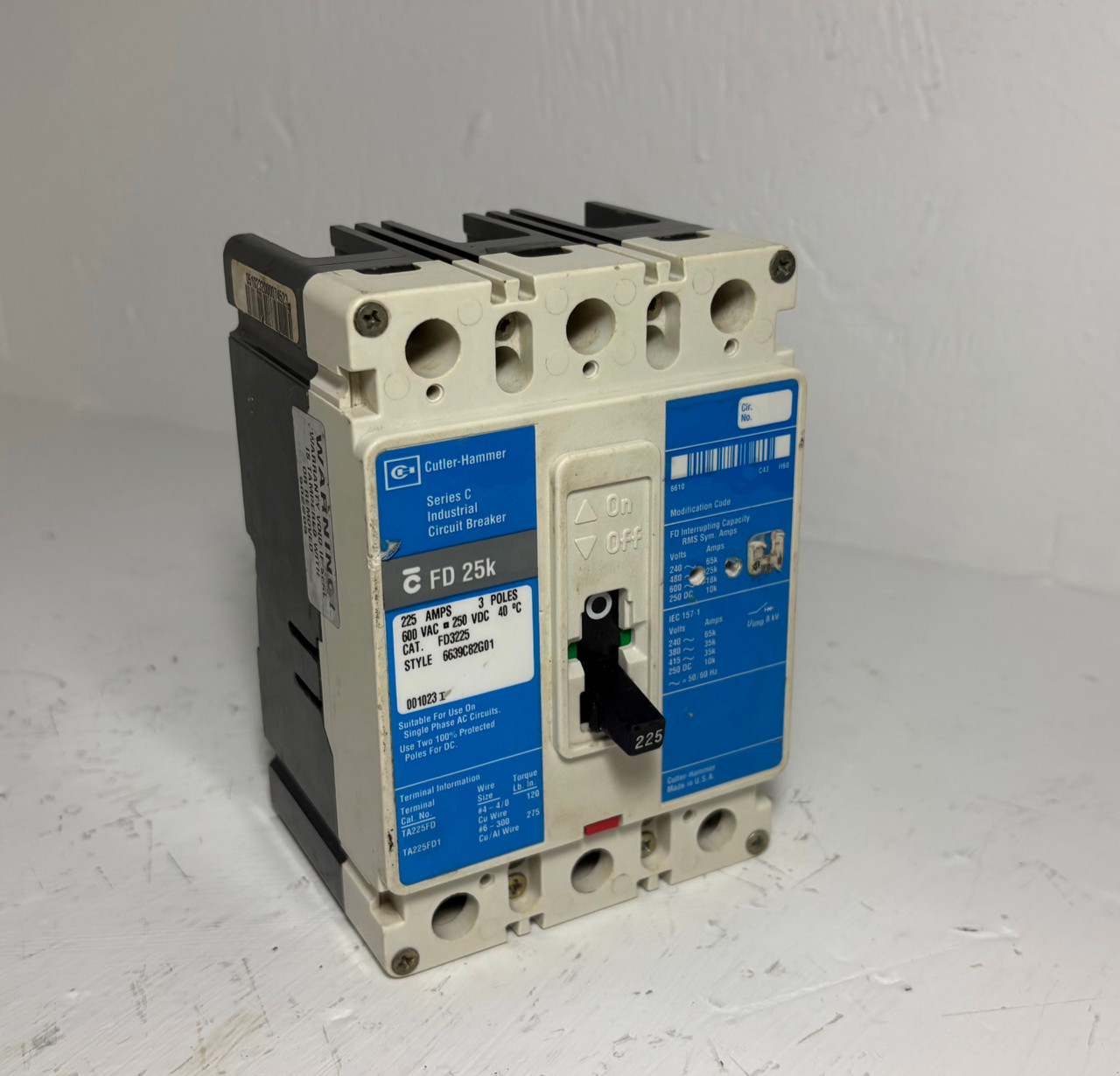 Image of Cutler-Hammer FD3225 225A Circuit Breaker Glossy Blue 3P 600V FD3225L 225 Amp