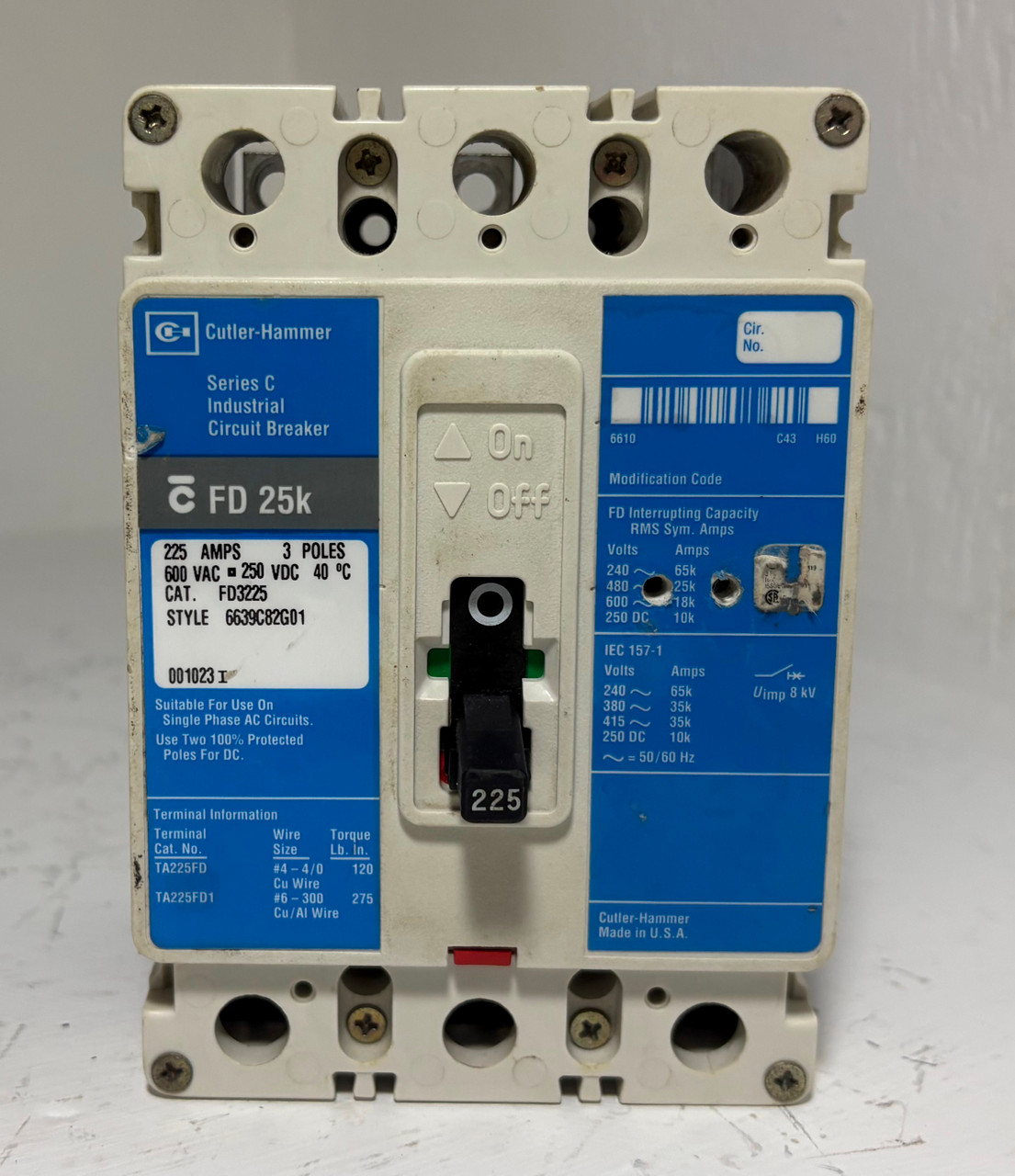 Cutler-Hammer FD3225 225A Circuit Breaker Glossy Blue 3P 600V FD3225L 225 Amp (EM5637-4)