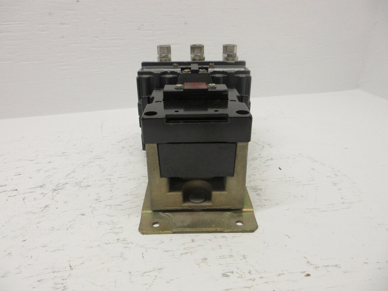 Allen Bradley 702-DOD93 NEMA Size 3 Contactor 90AMP 600VAC Series K 702-D0D93 AB (AH0721-3)