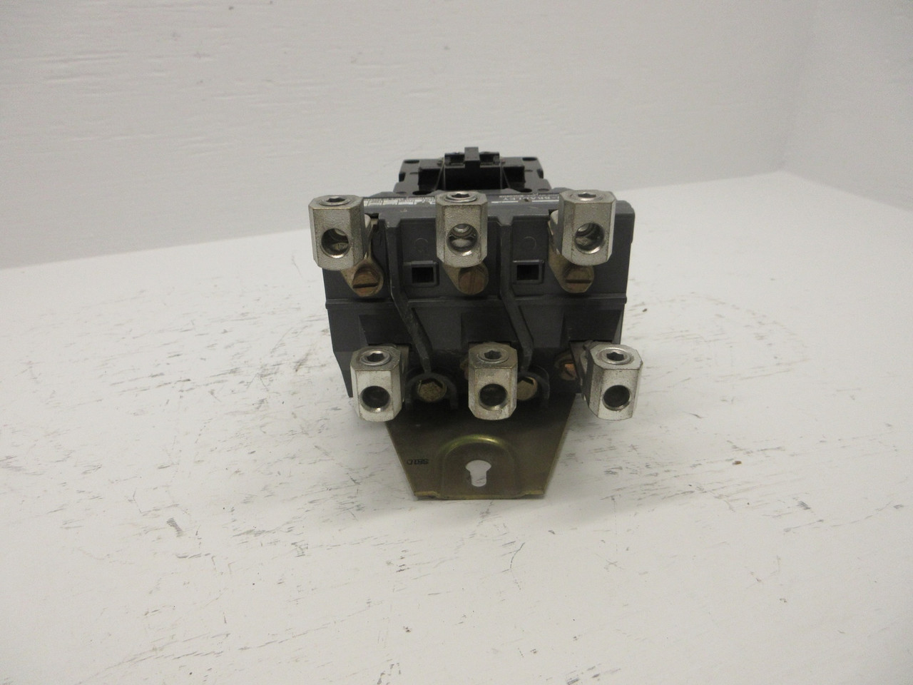 Allen Bradley 702-DOD93 NEMA Size 3 Contactor 90AMP 600VAC Series K 702-D0D93 AB (AH0721-3)