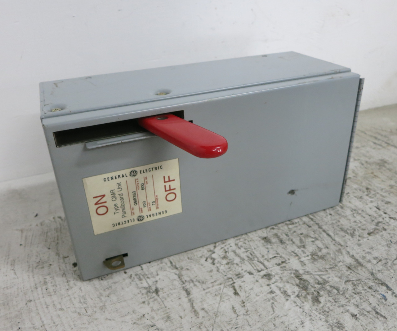GE QMR363 100A 600V Type QMR Fusible Panel Board Switch Unit 100 Amp QMR-363 (DW7521-1)