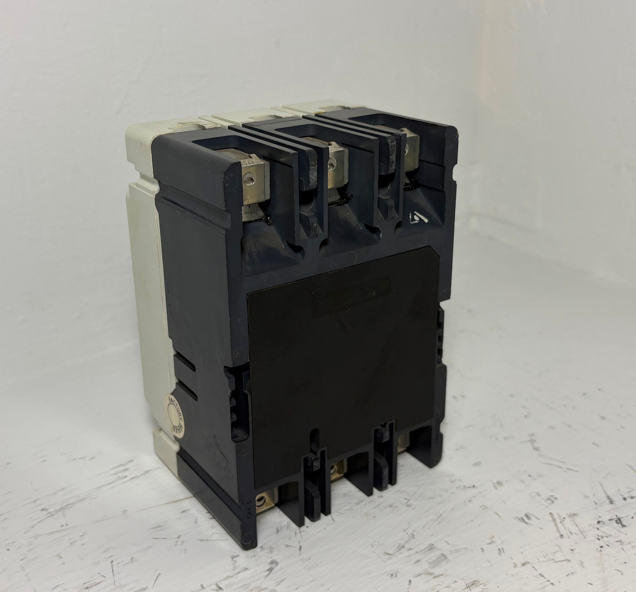 Cutler-Hammer HMCP150T4 150A Motor Circuit Protector Breaker Glossy HMCP 150 Amp (EM5646-1)