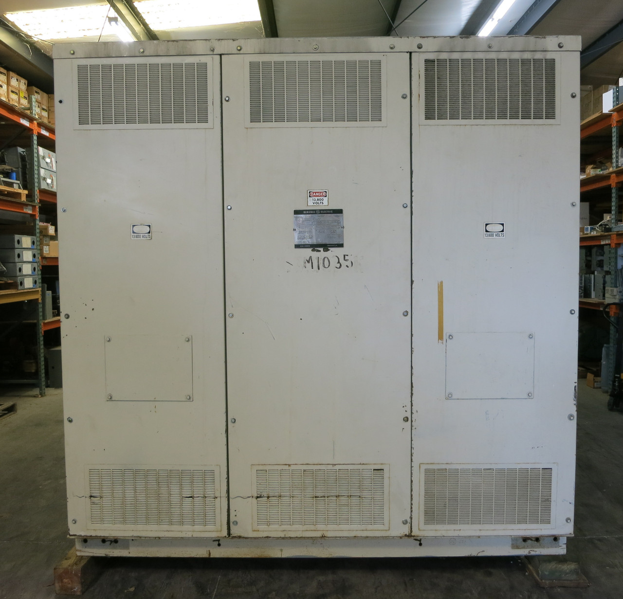 GE 2500/3333 kVA 13800 Delta to 4160Y/2400 V 3PH Transformer 13800V - 4160V (DW7523-1)