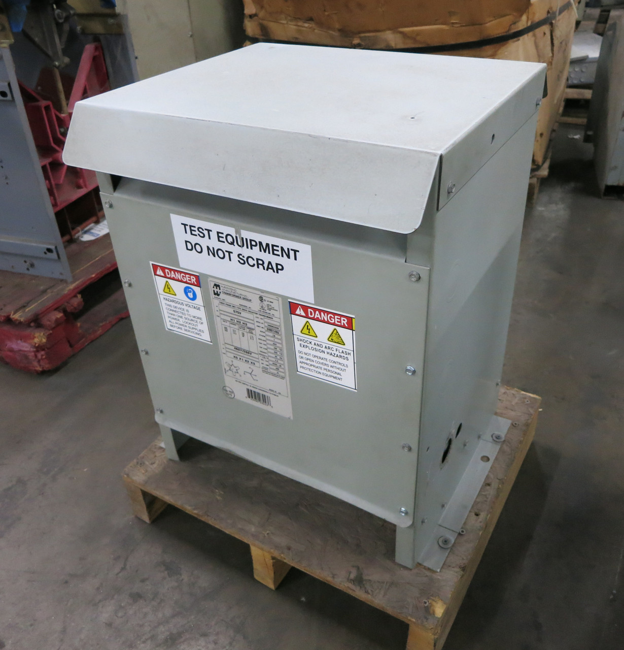 Hammond 14 kVA 575 Delta to 460Y/266 V 3PH Transformer DM014NJ 575V - 460V 3R (DW7531-1)