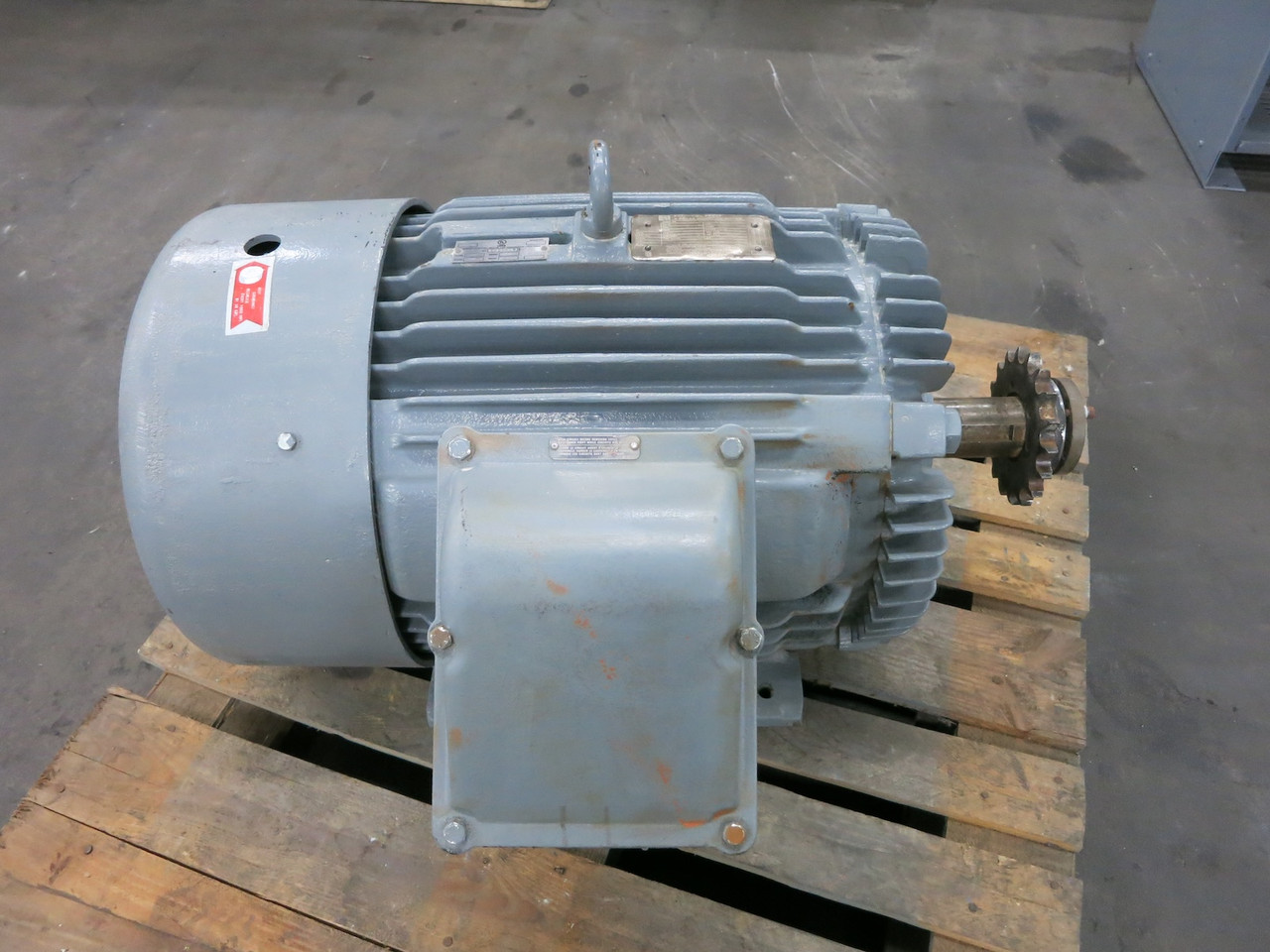 Toshiba 75 HP Explosion Proof AC Motor 460V 1760 RPM TIKK 365T TEFC (TESTED) (DW7529-1)