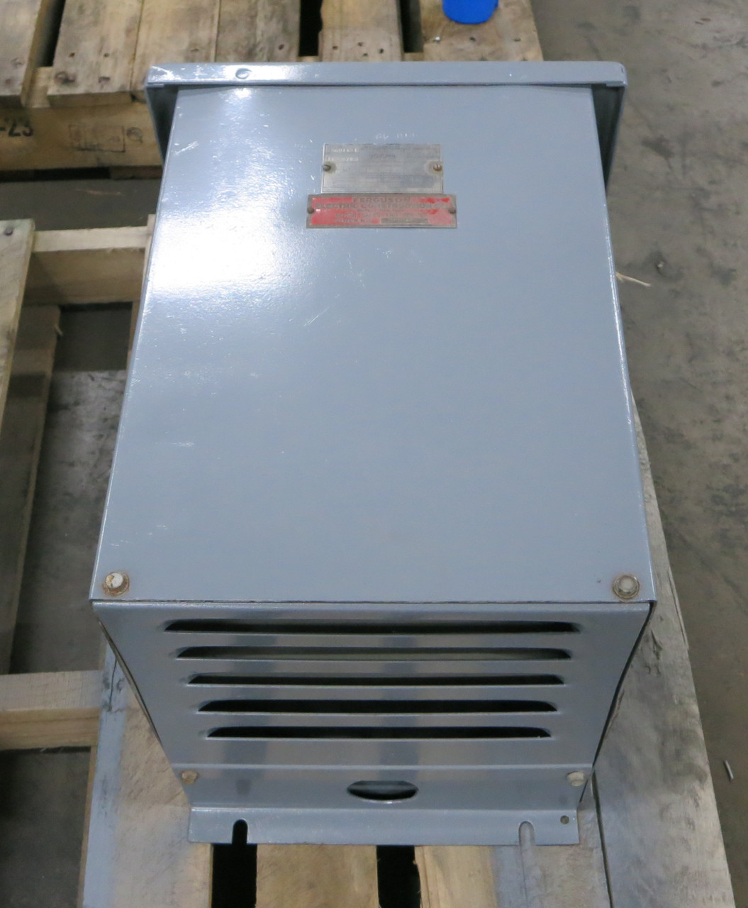 Westinghouse 3 kVA 2400 to 120/240 V 1PH AJR Hipersil Transformer 2400V Single (DW7532-3)