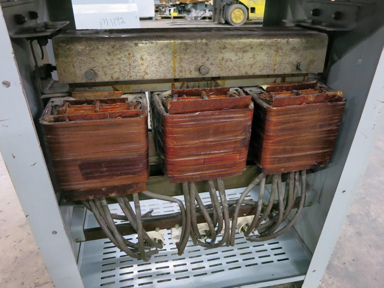 Westinghouse 112.5 kVA 4160 Delta to 240 Delta V 3PH Transformer 4160V - 240V (DW7527-1)