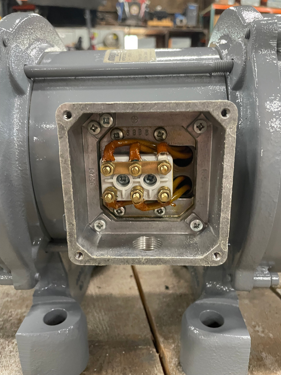 NEW Magnetic Elektromotoren 160W Dual Shaft AC Motor 460V 510 RPM 3000N VPD12016 (DW7533-2)