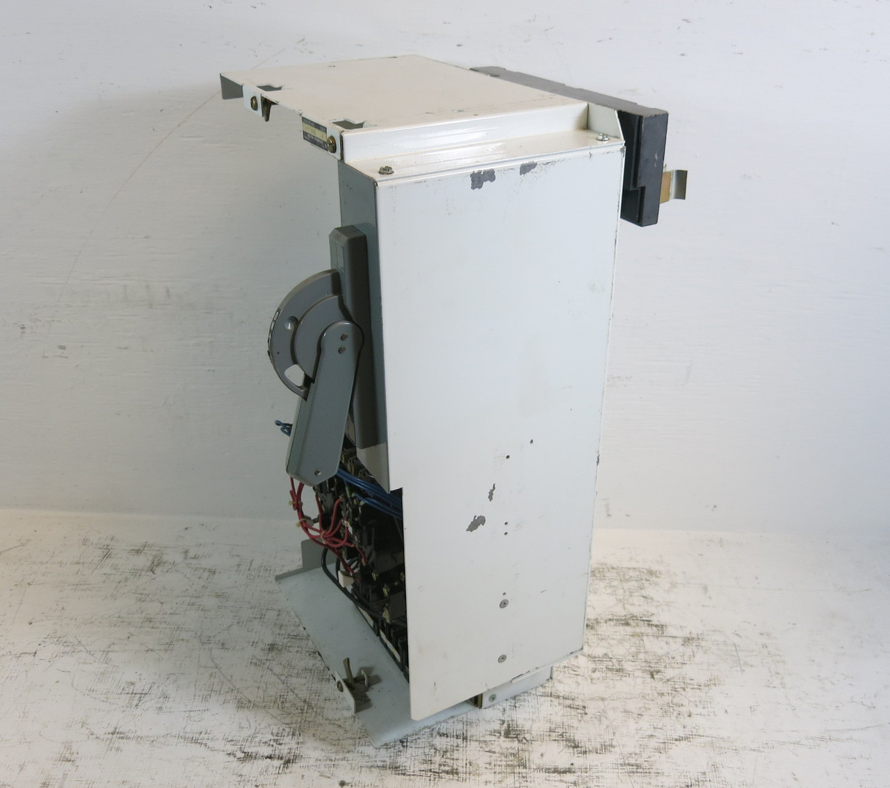 Allen Bradley 2100 30 A Breaker Size 1 Two-Speed Starter 26" MCC Bucket 2-Speed (BJ1046-1)