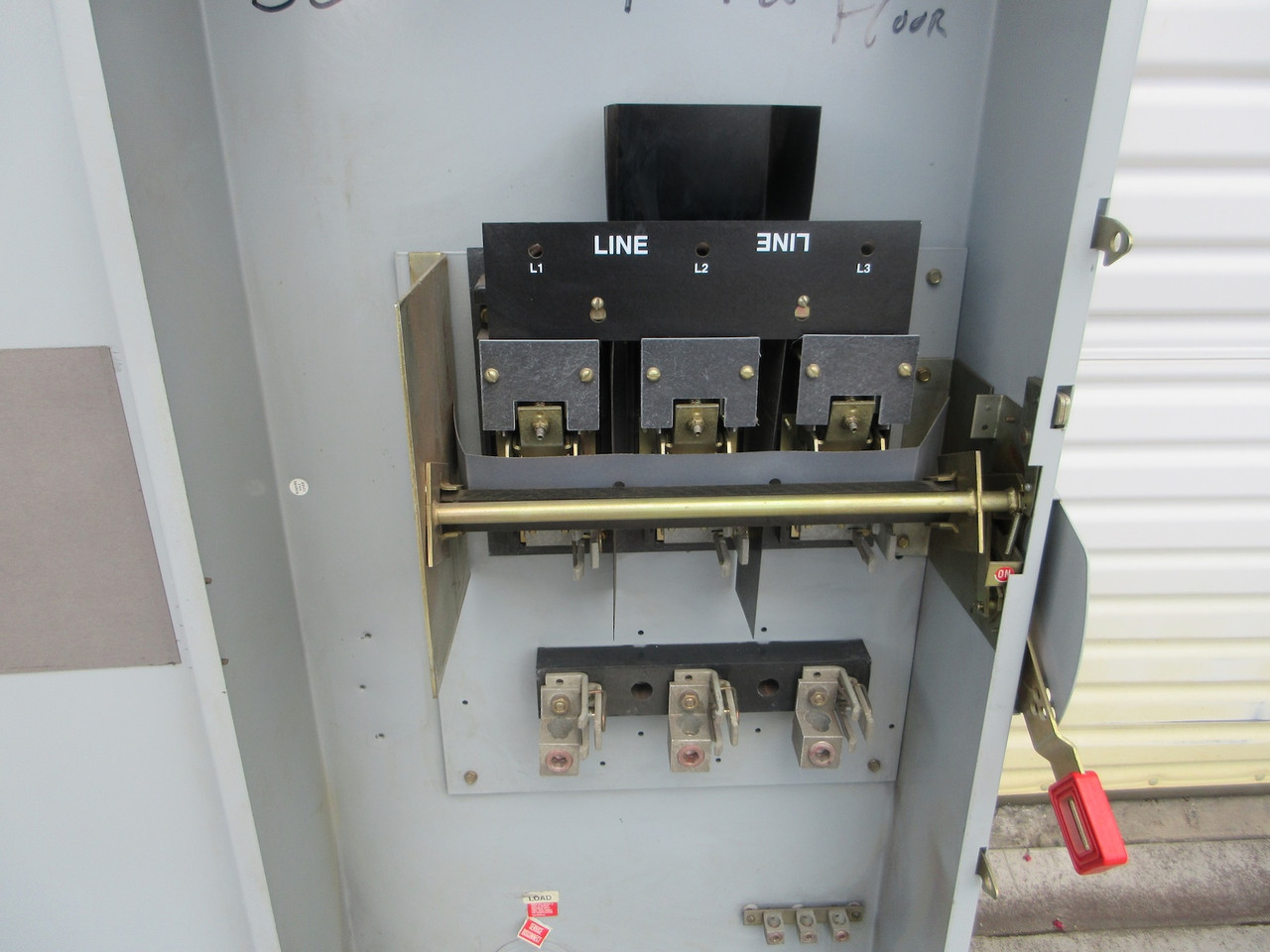 General Electric GE TH4325 Model 11 400A 240VAC Fusible Switch (NO NEUTRAL) 3W (AH0728-3)