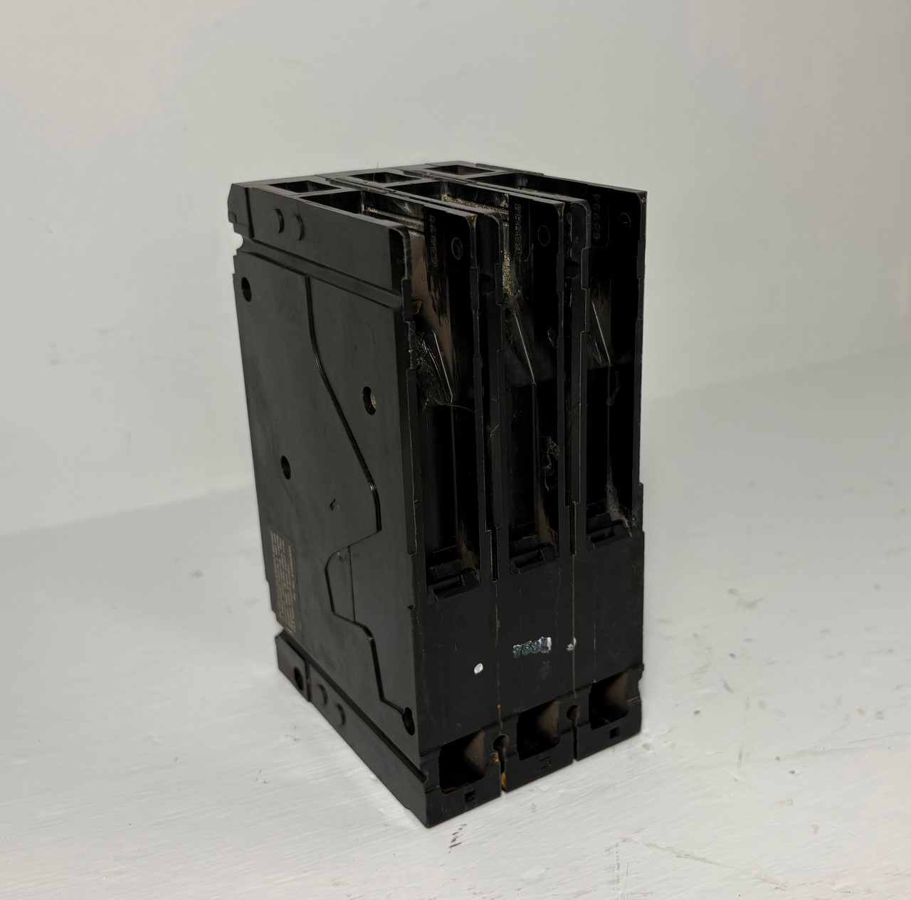 Siemens ED43B060 60A Sentron Circuit Breaker Type ED4 480V 3P 60 Amp bad label (EM5658-9)
