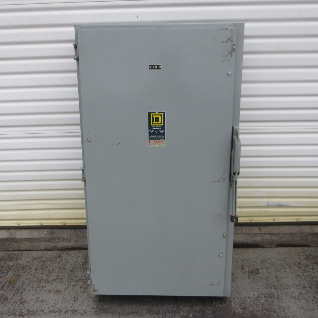 Square D H326N Series E1 600A 240V Fusible Safety Switch Disconnect 600 Amp 4W (AH0731-2)