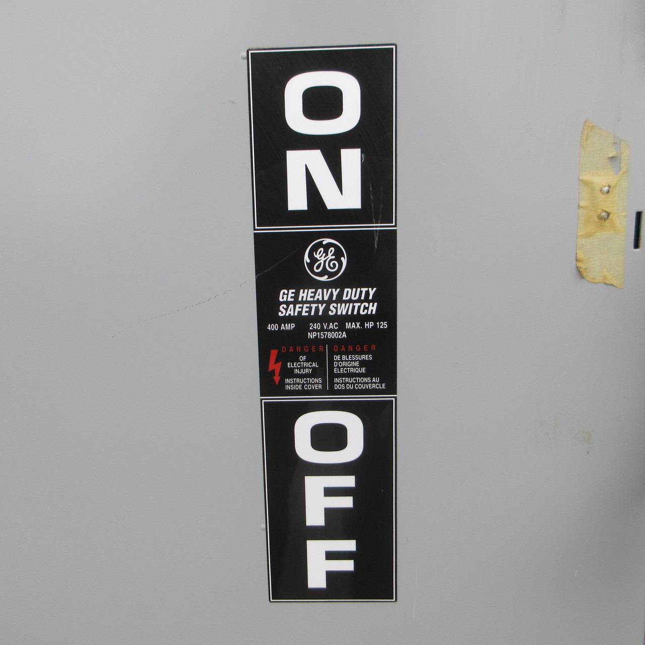 General Electric GE TH4325 Model 10 400A 240VAC Fusible Safety Switch 4W 3PH (AH0729-2)