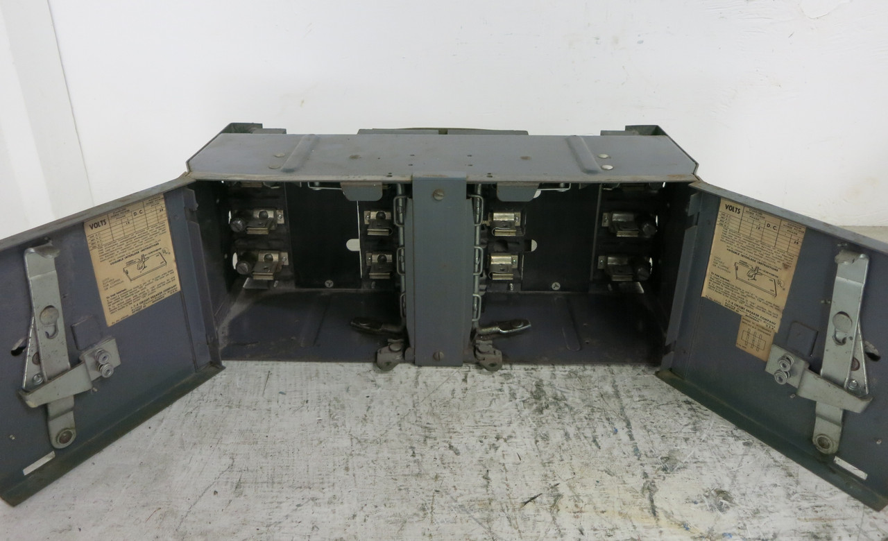 ITE V7E3233 100 Amp 240V Fusible Vacu-Break Dual Panel Board Switch Twin 100A (DW7545-1)