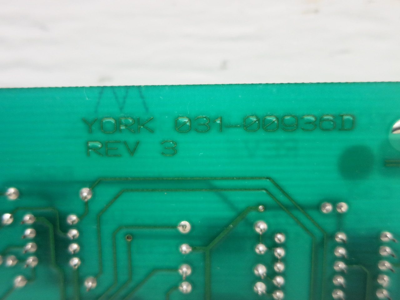 York 031-00936D002 Chiller Logic Control Board 03100936D002 PCB 031-00936D (DW7558-1)