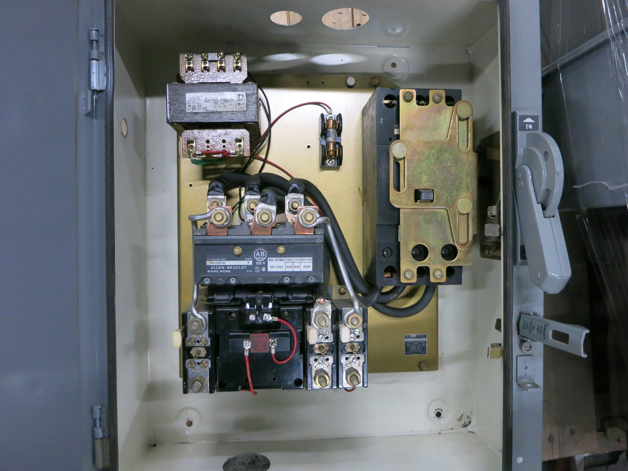 Allen Bradley Size 4 Starter 225A Breaker Combination Combo Box 709-EOD103 225 (DW7565-1)