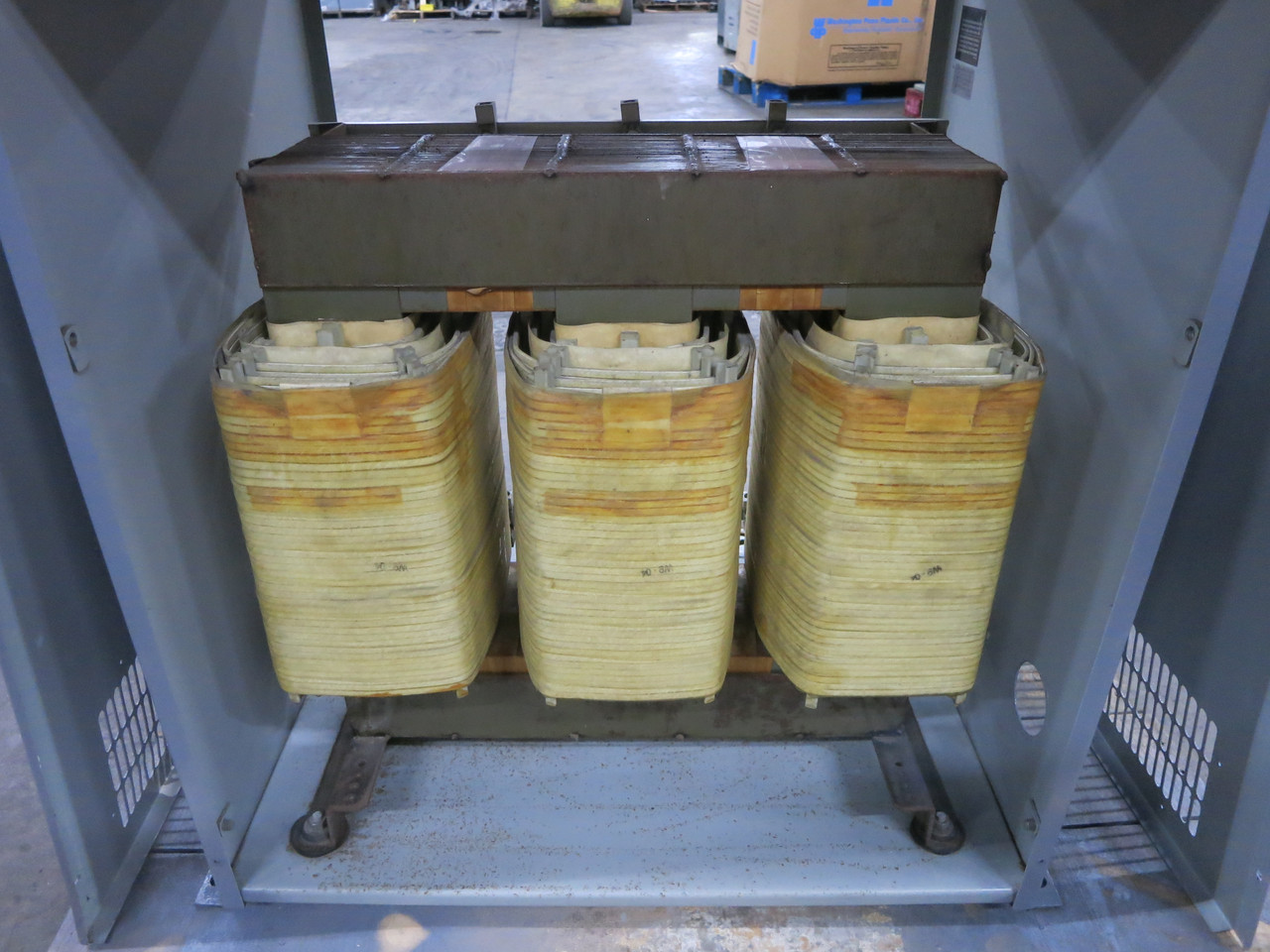 Hammond 75 kVA 575 Delta to 575Y/331 V 3PH Isolation Transformer D075NN 575V (DW7564-1)