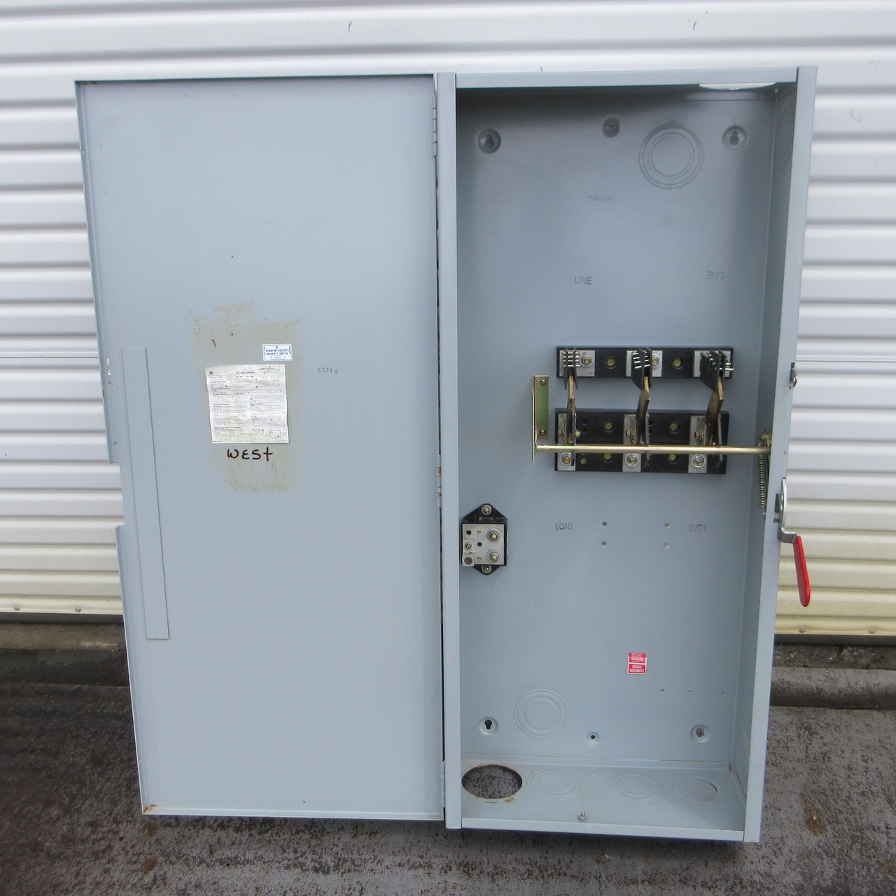 GE TGN3325 400A 240V Non-Fusible General Duty Safety Switch 400 Amp 4W Model 7 (AH0742-1)