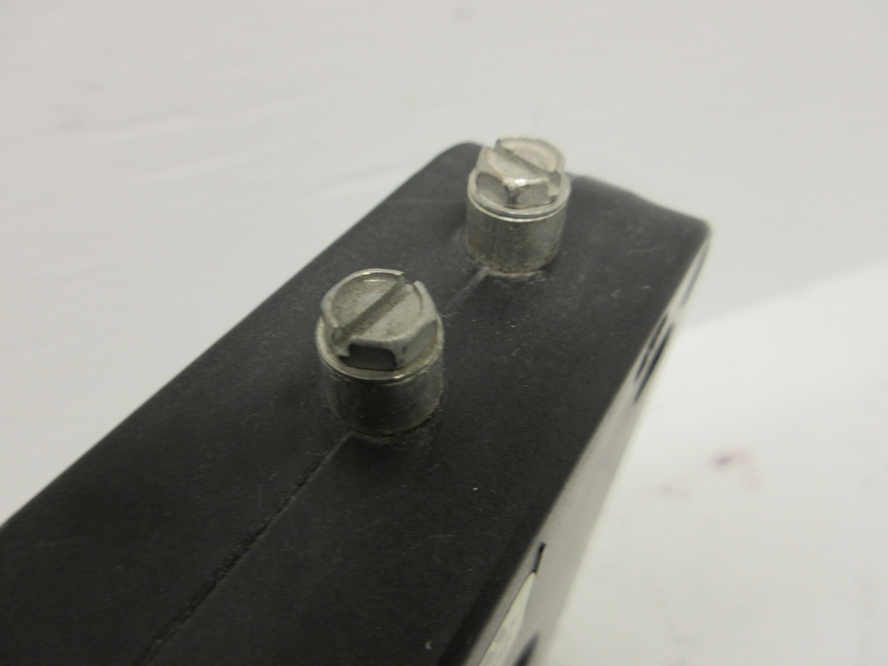 Square D 100R-122 Current Transformer CT 1200:5 25-400Hz 10KV 600V Pri. Turn: 1 (AH0752-1)