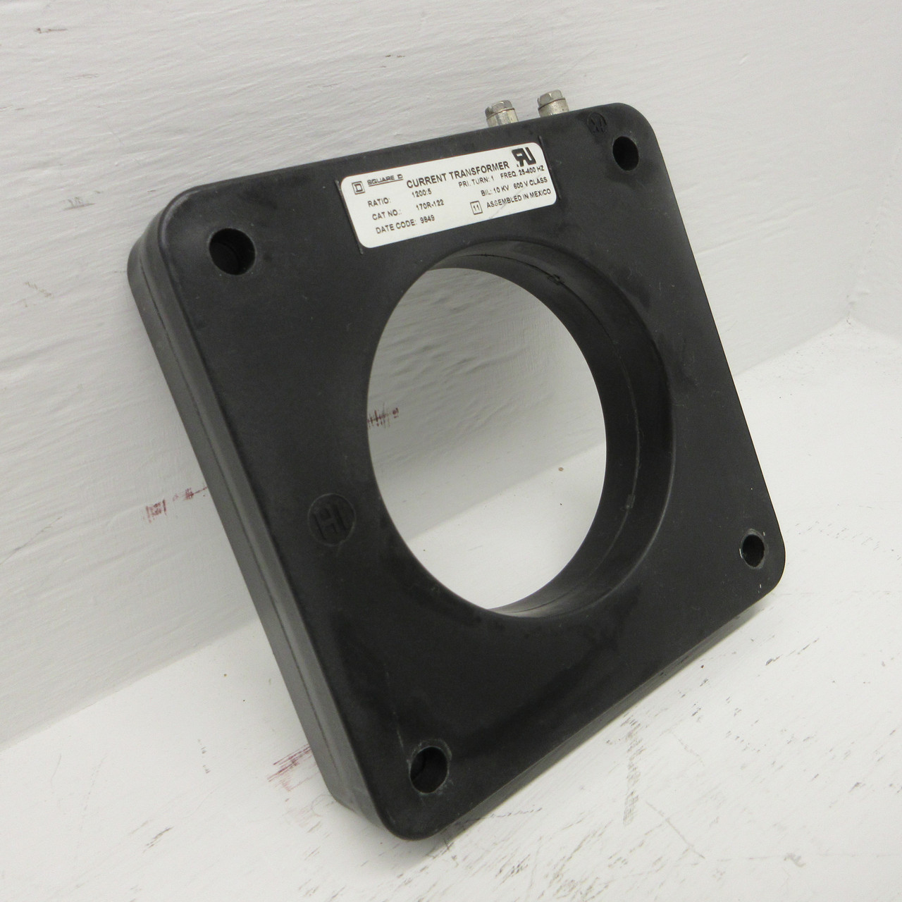 Square D 170R-122 Current Transformer CT 1200:5 25-400Hz 10KV 600V Pri. Turn: 1 (AH0751-28)