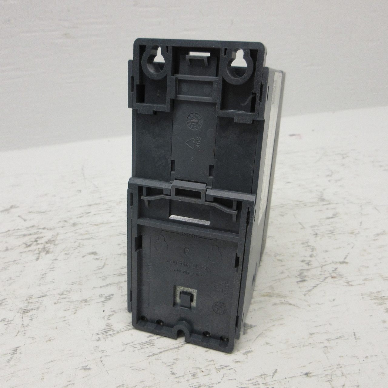 Honeywell HVFDCD1B0010F01 1HP SmartDrive Compact AC VS Drive 230V VFD 3.7A .75kW (AH0764-1)