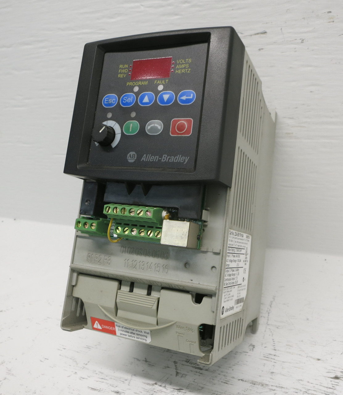 Allen Bradley 22A-B017N104 5 HP PowerFlex 4 240V AC VS Drive 240 VAC 5HP Ser A (DW7597-1)