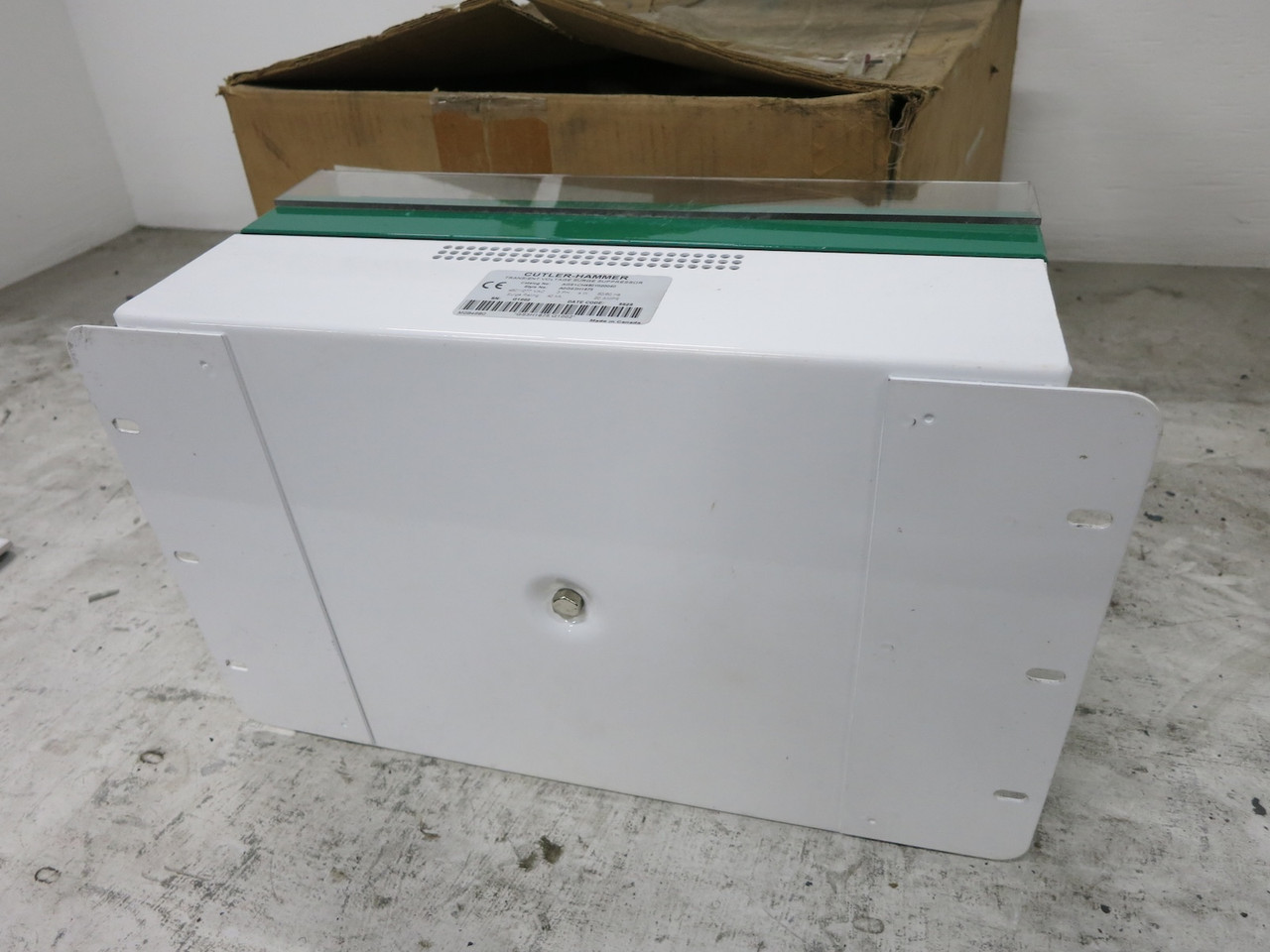 NEW Eaton AGS+CH480Y020040 Aegis Power Line Filter Surge Suppressor 480Y/277 20A (DW7605-1)