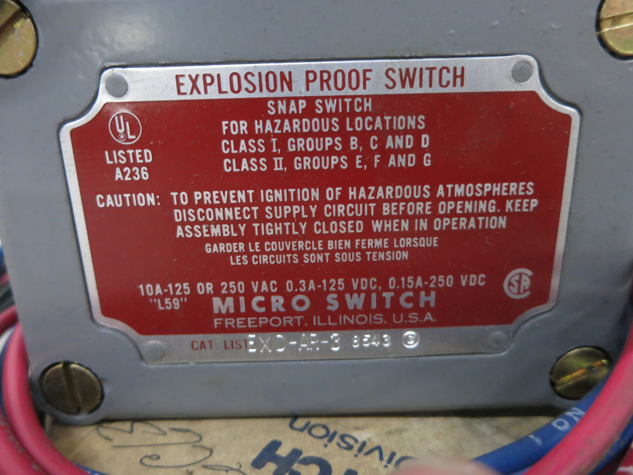 NEW Honeywell EXD-AR-3 Explosion Proof Snap Switch Micro Switch Limit Roller EX (DW7610-1)