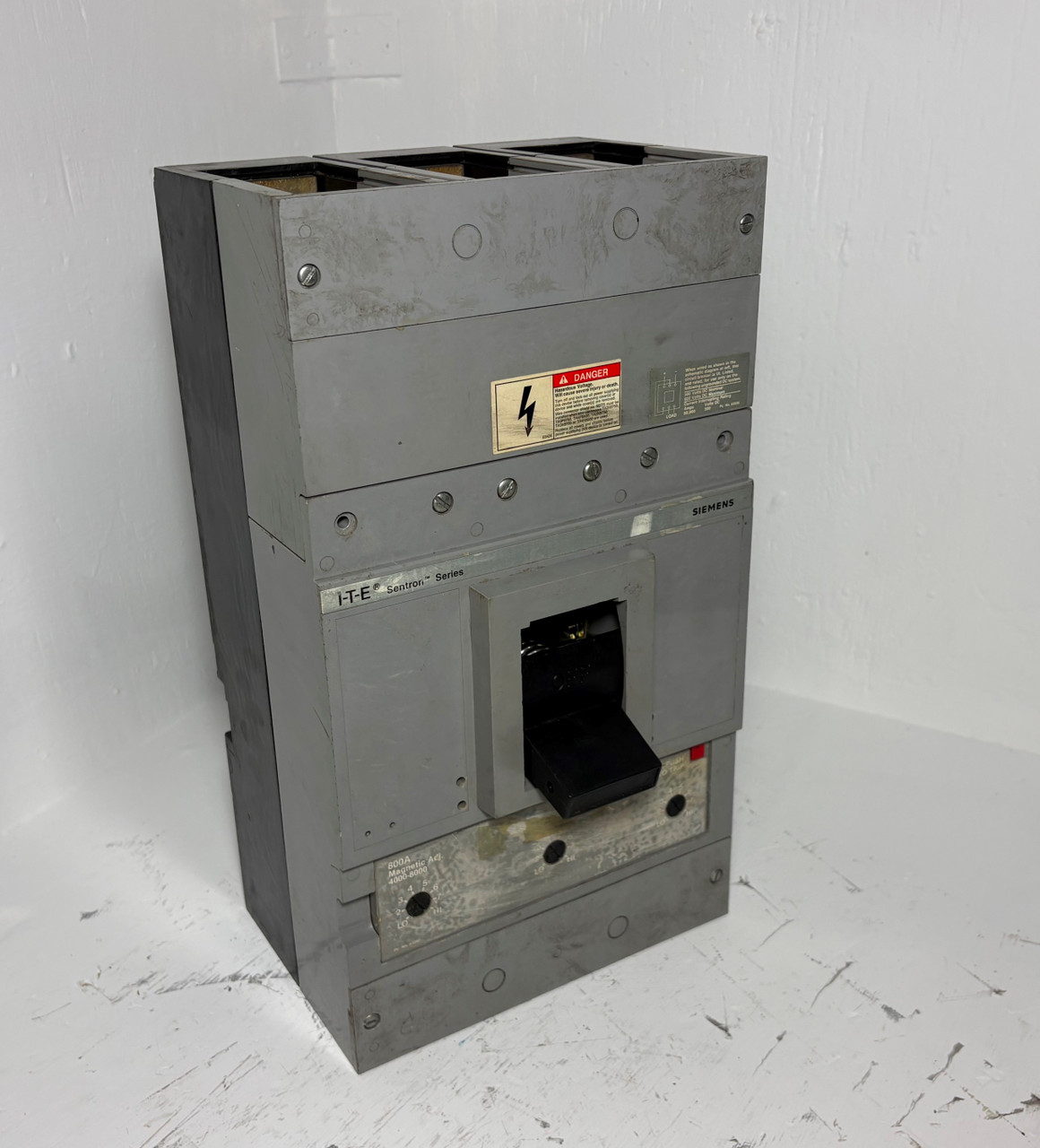 Siemens HMD63F800 800A Circuit Breaker w/ 800 Amp Trip 600V 3P HMD6 ITE no label (EM5680-1)