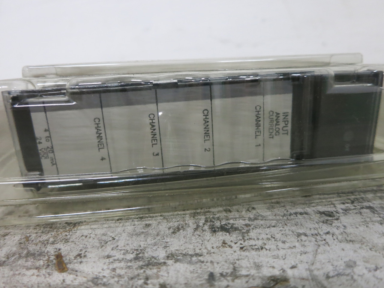 NEW GE Fanuc IC693ALG221E 90-30 Analog Input PLC Module IC693ALG221-E Current (DW7612-1)