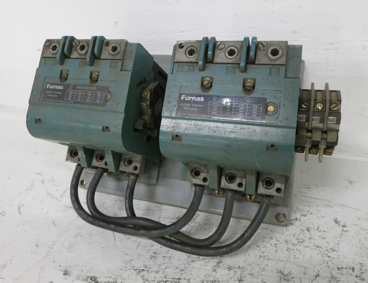 Furnas 44IF107800 Definite Purpose Reversing Contactor 120/240V Dual Coil 150A (DW7634-1)