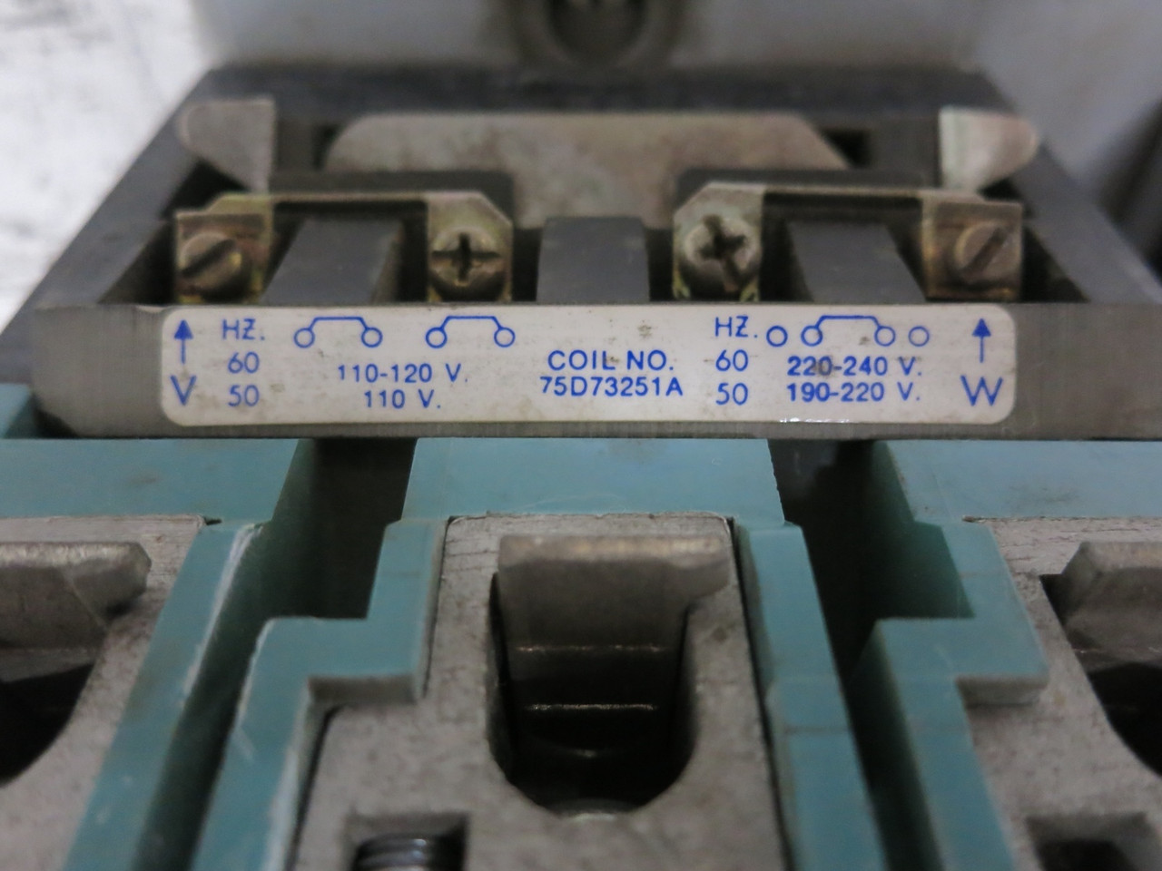 Furnas 44IF107800 Definite Purpose Reversing Contactor 120/240V Dual Coil 150A (DW7634-1)