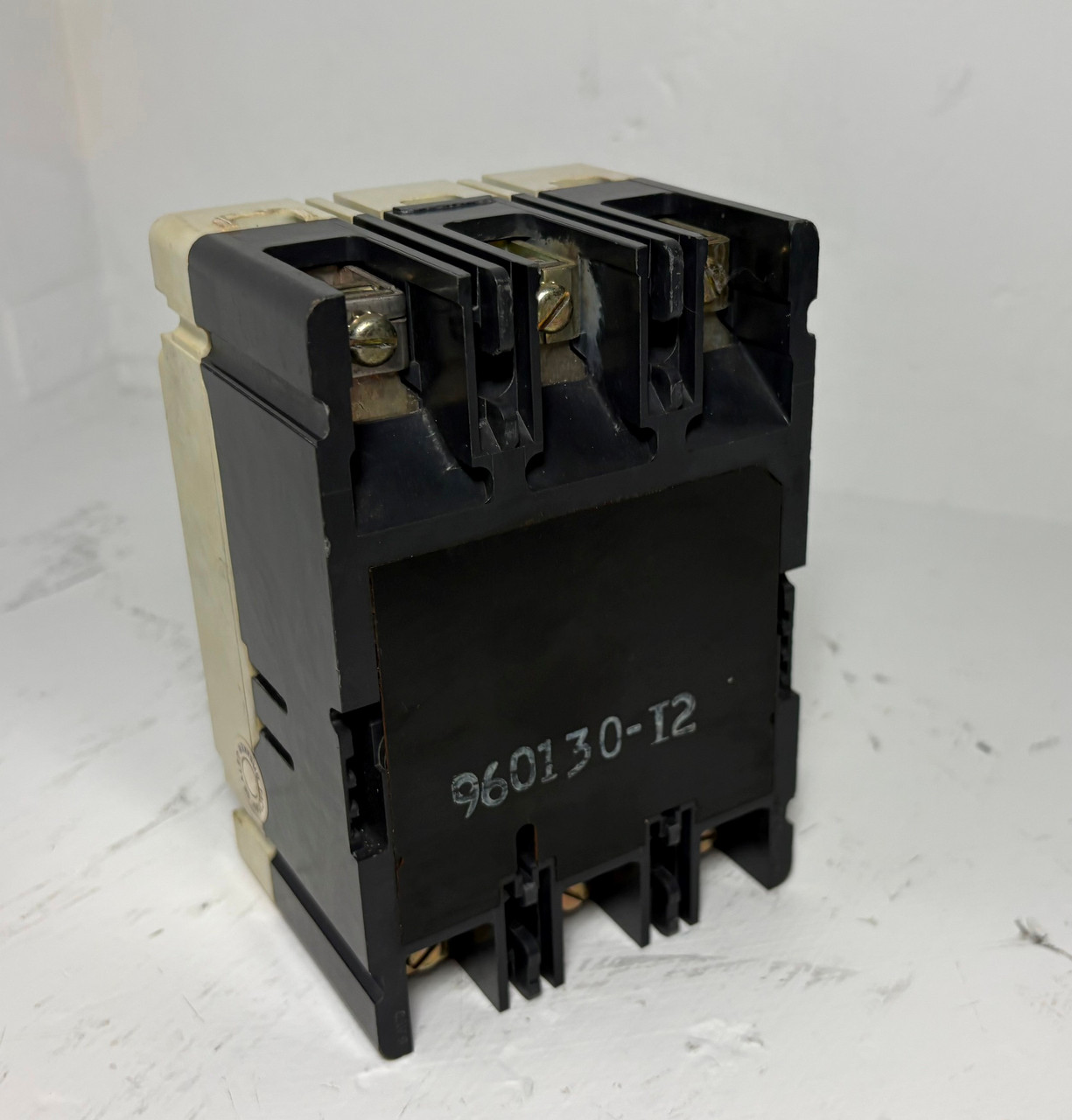 Cutler-Hammer EHD3070 70A Circuit Breaker Glossy Blue 480 VAC 3P EHD 14k 70 Amp (EM5686-1)