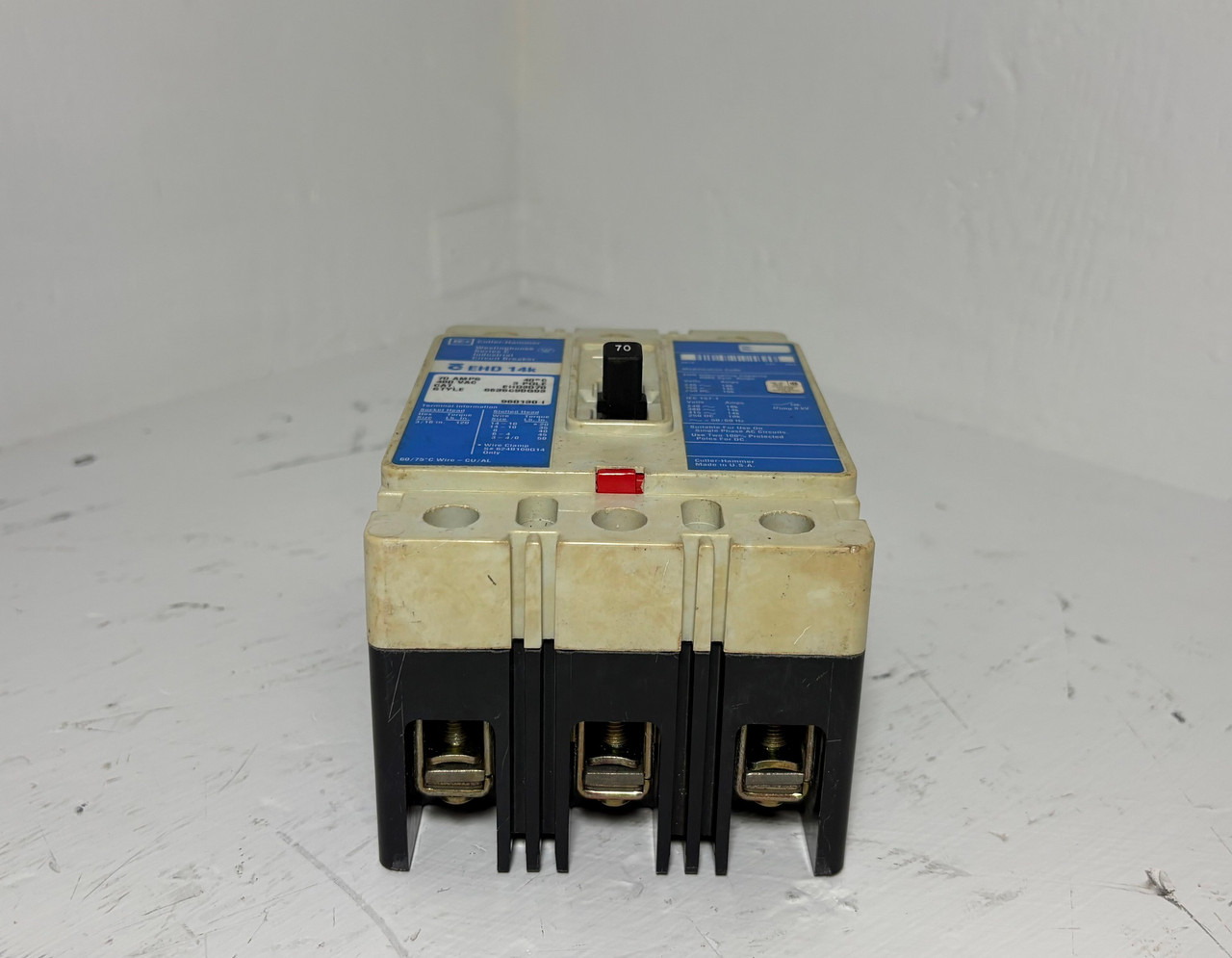 Cutler-Hammer EHD3070 70A Circuit Breaker Glossy Blue 480 VAC 3P EHD 14k 70 Amp (EM5686-1)