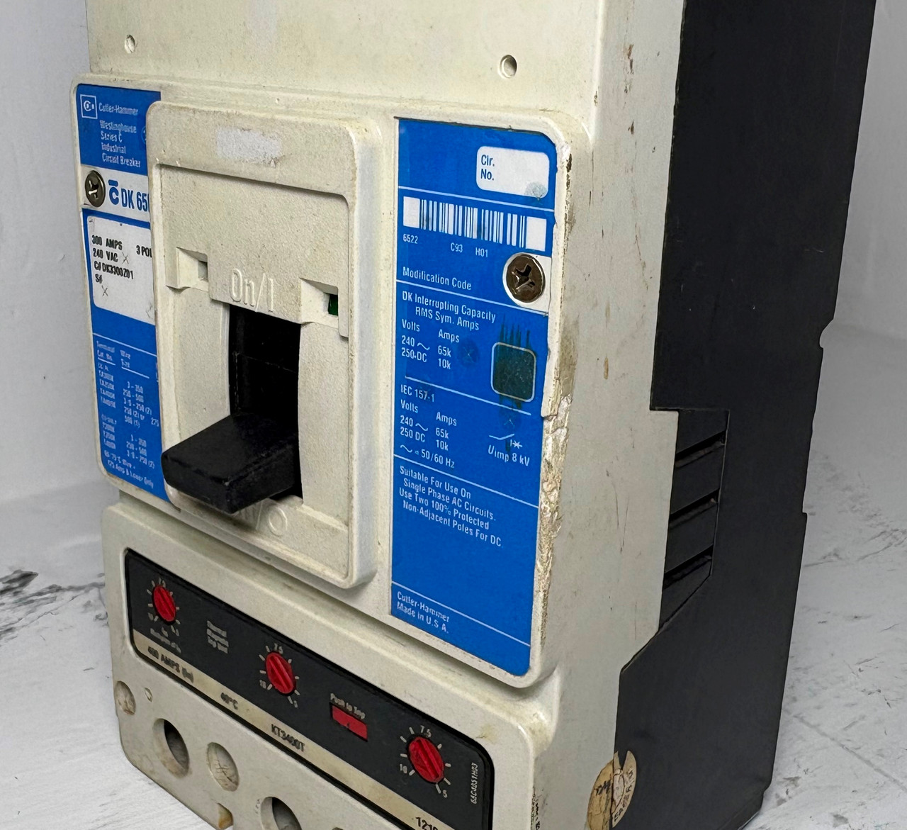 Cutler-Hammer DK3400W 400A Circuit Breaker Glossy Blue w/ 400 Amp Trip 240V 3P (EM5691-1)