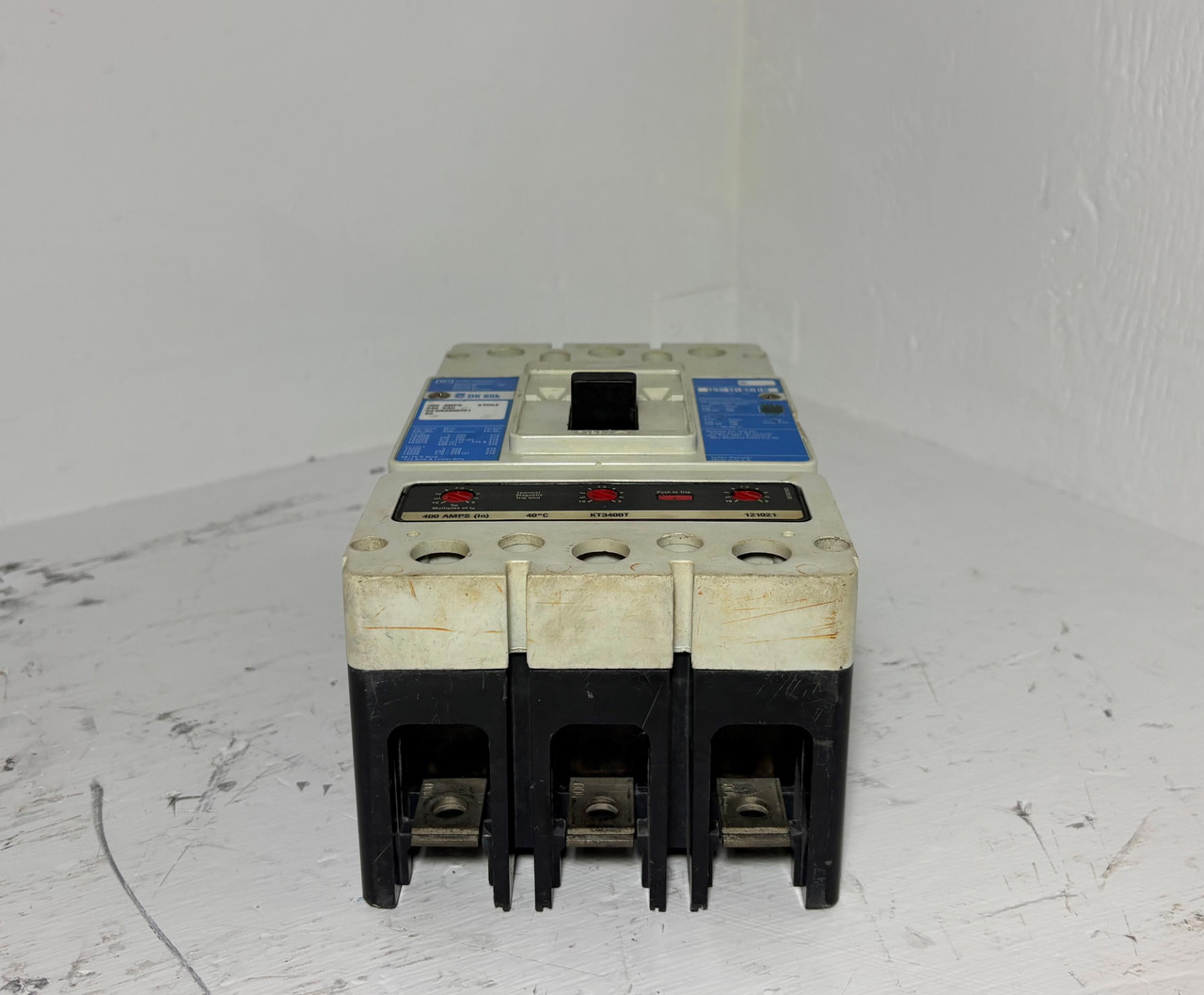 Cutler-Hammer DK3400W 400A Circuit Breaker Glossy Blue w/ 400 Amp Trip 240V 3P (EM5691-1)