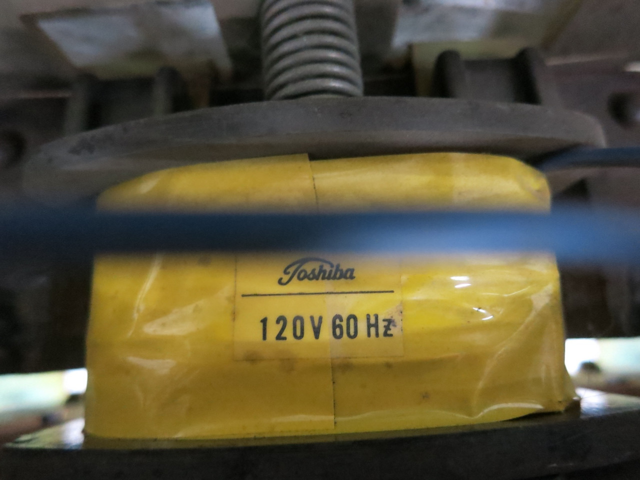 Toshiba C3-250 Size 5 Motor Contactor 120V Coil 250/300A Cont. C3250 (DW7655-2)