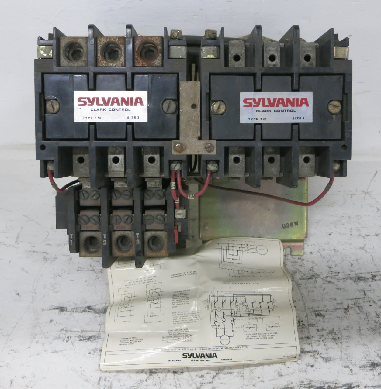 Sylvania T30U033 Size 3 Reversing Motor Starter 120V Coil 6030 TM NEW CONTACTS (DW7657-1)