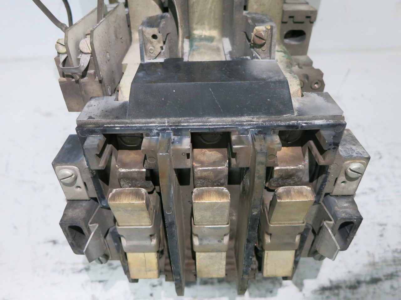 ITE A103G Size 5 Motor Contactor 480V Coil 200 HP Gould I-T-E Imperial 480 VAC (DW7656-1)